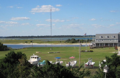 The Point Cottage | 8 Bedrooms with Private Pool; Beautiful Sound and Ocean Views!