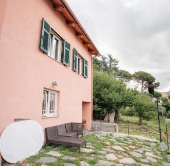 Uscio House | 8 beds- surrounded by greenery with parking