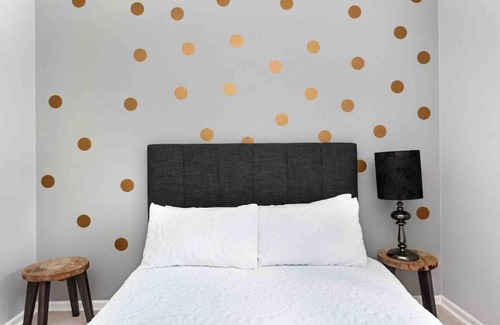 Narrabundah Apartment | 8 Guest, Netflix, Wifi and Gardens - Bunda House