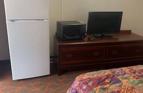Americus Hotel | 8 Inn