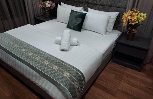 Golden Triangle Apartment | 8 Kia Peng Galaxy Suites KL