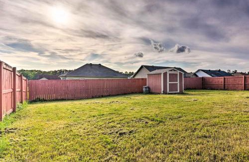 Little Rock House | 8 Mi to Downtown Little Rock Home with Fenced Yard
