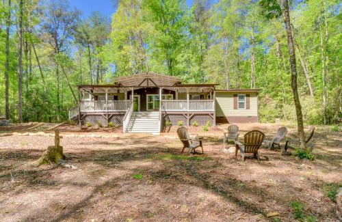 Sautee Nacoochee House | 8 Mi to Helen Sautee Nacoochee Home with Hot Tub