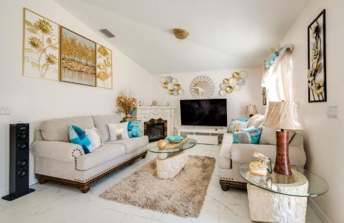 Candler House | 8 Mi to Silver Springs Tranquil Home with Gazebo