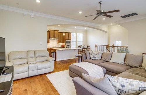 George Bush Park/Eldridge House | 8 Mi to the Galleria Home with Balcony and Yard
