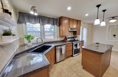 Richfield House | 8 Min to Airport & Mall of America, Central, Spacious, Many Amenities!