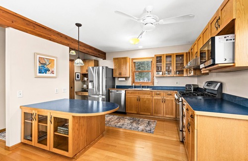 Tofte Cabin | 8 Min to Lutsen MTN/Game Garage/King Beds/Views