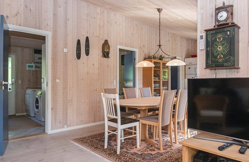 Fjellerup Strand House | 8 person holiday home in Glesborg-By Traum