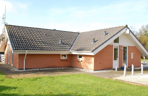Bork Havn House | 8 person holiday home in Hemmet