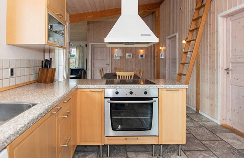 Grønninghoved Strand House | 8 person holiday home in Sjølund-By Traum
