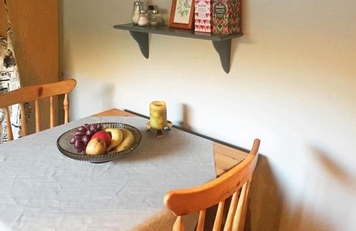 Sifjord House | 8 person holiday home in Kaldfarnes
