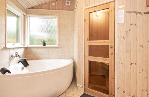 Aalbaek House | 8 person holiday home in Ålbæk