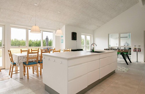 Bratten Strand House | 8 person holiday home in Jerup