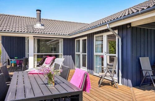 Balka House | 8 person holiday home in Nexø-By Traum