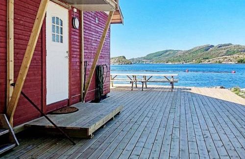 Afjord House | 8 person holiday home in Revsnes