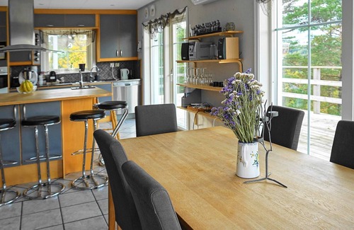 Henan House | 8 person holiday home in Henån-By Traum