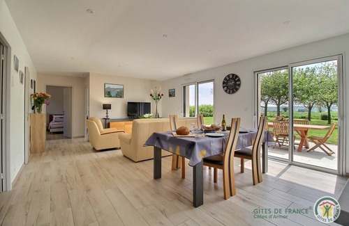 Paimpol House | 80 m² Gîte ∙ 2 bedrooms ∙ 4 guests
