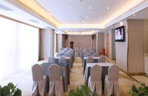 Fushan Hotel | 80 m² Hotel ∙ 4 guests