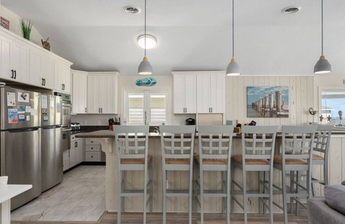 South Nags Head House | 800 Luxury 8-Bedroom Oceanfront Retreat with Pool & Hot Tub