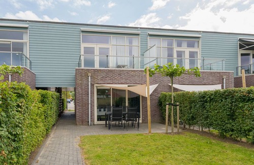 Oude-Tonge House | 83 m² House ∙ 2 bedrooms ∙ 4 guests