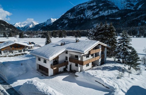 Elbigenalp Apartment | 84 m² Apartment ∙ 2 bedrooms ∙ 5 guests
