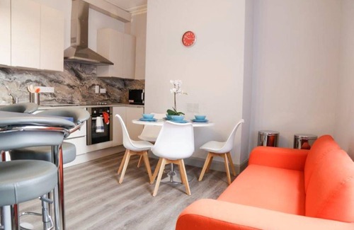 Broadstone Other | 85 m² Shared room ∙ 1 bedroom ∙ 2 guests