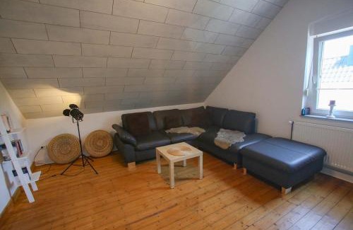 Dortmund Apartment | 85 qm DG nahe Uni und City bis 6 P 4 Zi KDB