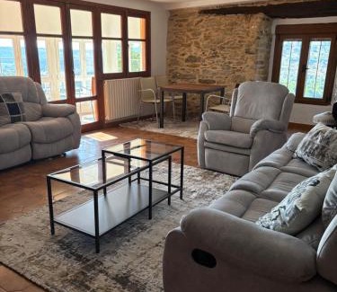 Puebla de Sanabria Apartment | 85 Teclas