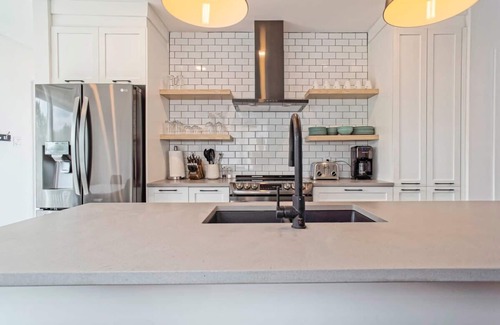 Bromont Apartment | 851 condo in Bromont Vieux Village mountain view