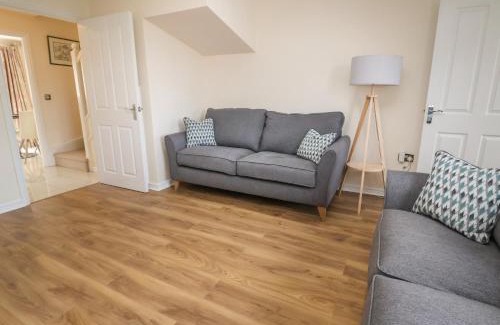 Newport House | 9 Bluebell Lane