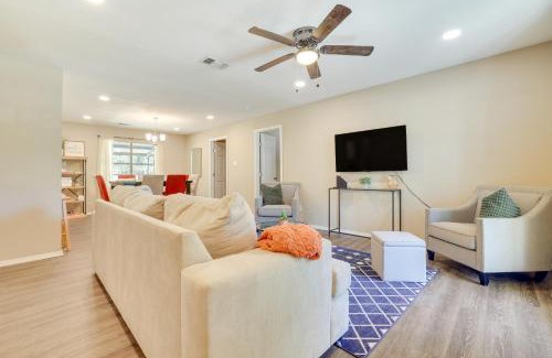 Vance Jackson House | 9 Mi to Downtown Home with Deck in San Antonio
