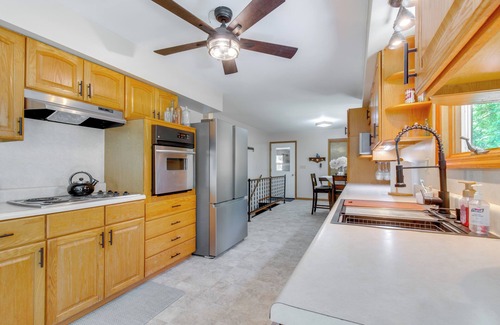 Frederick House | 9 Mi to Downtown Rushville: Cozy Getaway w/Grill