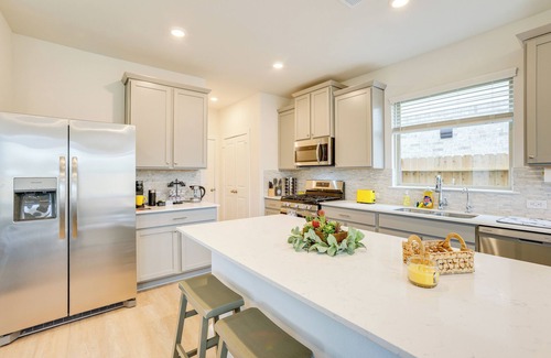 Hockley House | 9 Mi to Oil Ranch: Family-Friendly Home w/Yard