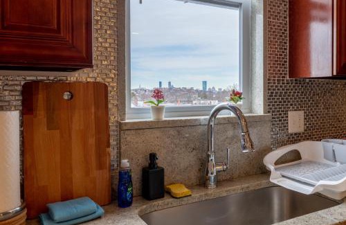 Dorchester Apartment | 90 - 4BR Dorchester - Sleek Apt near Marina Bay