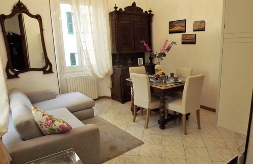 Bolzaneto Apartment | 90 m² Apartment ∙ 2 bedrooms ∙ 5 guests