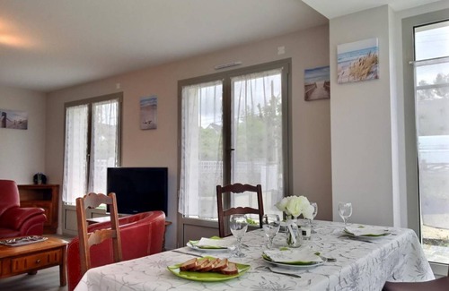 Saint-Lunaire House | 90 m² Gîte ∙ 2 bedrooms ∙ 4 guests