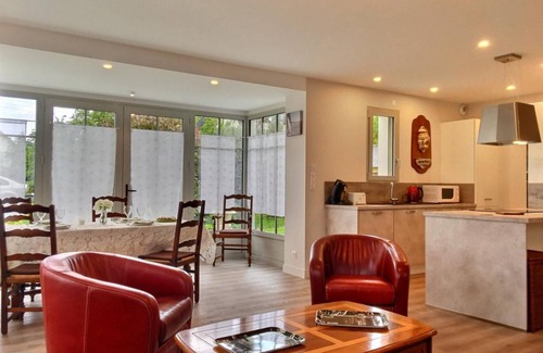 Saint-Lunaire House | 90 m² Gîte ∙ 2 bedrooms ∙ 4 guests