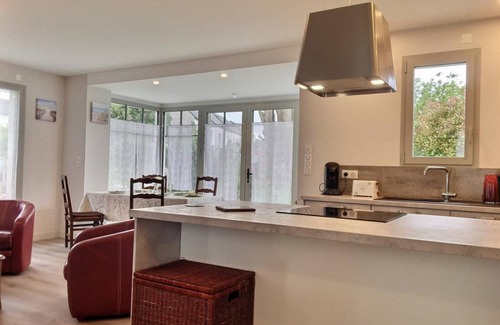 Saint-Lunaire House | 90 m² Gîte ∙ 2 bedrooms ∙ 4 guests