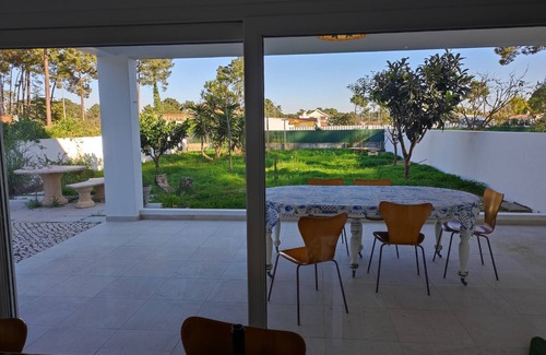 Lagoa de Albufeira Apartment | 90 M2 GROUND FLOOR APARTMENT WITH PRIVATE GARDEN