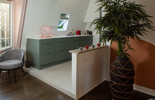 Garches Apartment | 90m2 self-contained apartment for relaxing, working or visiting the region