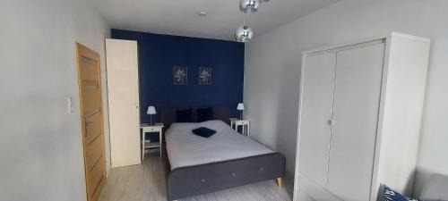 Boleslawiec Apartment | 91 kroków - 91 steps