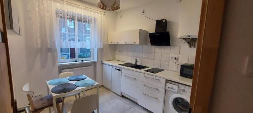 Boleslawiec Apartment | 91 kroków - 91 steps