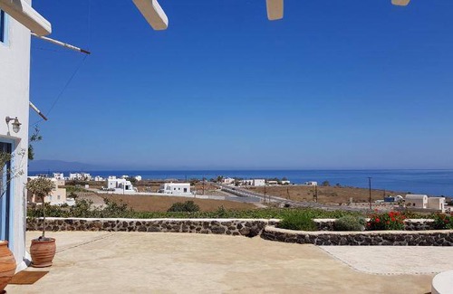 Imerovigli Resort | 92 m² Resort ∙ 2 bedrooms ∙ 127 guests