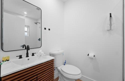 Victoria Park Apartment | 921 Apartment 2