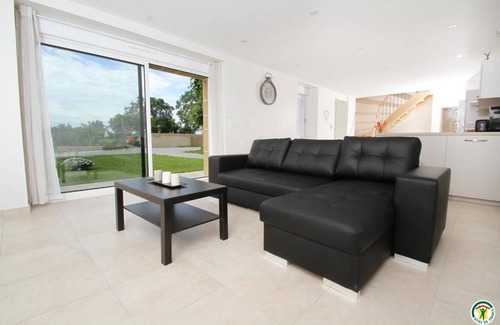 Montchenu House | 94 m² Gîte ∙ 3 bedrooms ∙ 6 guests