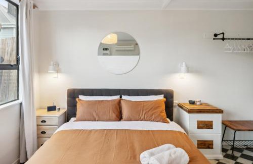 Gisborne Apartment | 950m to CBD - Instant Book Tidy Unit