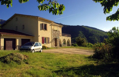Ucciani Apartment | 95m2 comfort and beautiful view linen included Parking ok