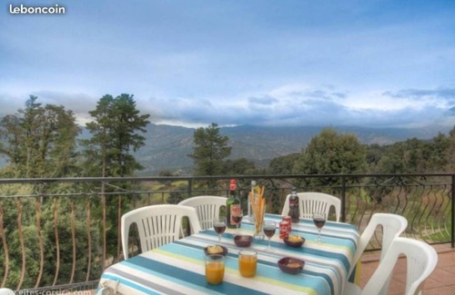 Ucciani Apartment | 95m2 comfort and beautiful view linen included Parking ok