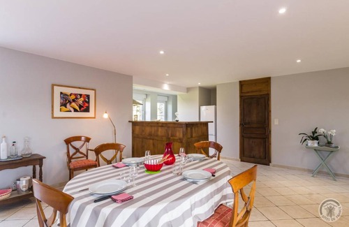 Saint-Lo House | 99 m² Gîte ∙ 2 bedrooms ∙ 4 guests