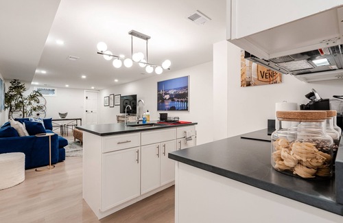 Georgetown House | ☆990ft² ☆Heart of Georgetown☆99 Walk Score☆<1 min→Shops☆Smart TV☆
